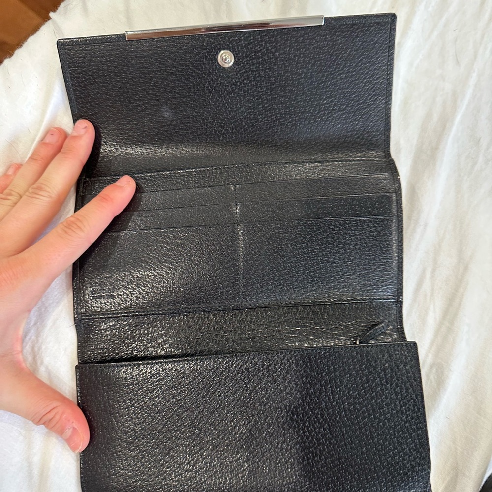 Black Gucci wallet